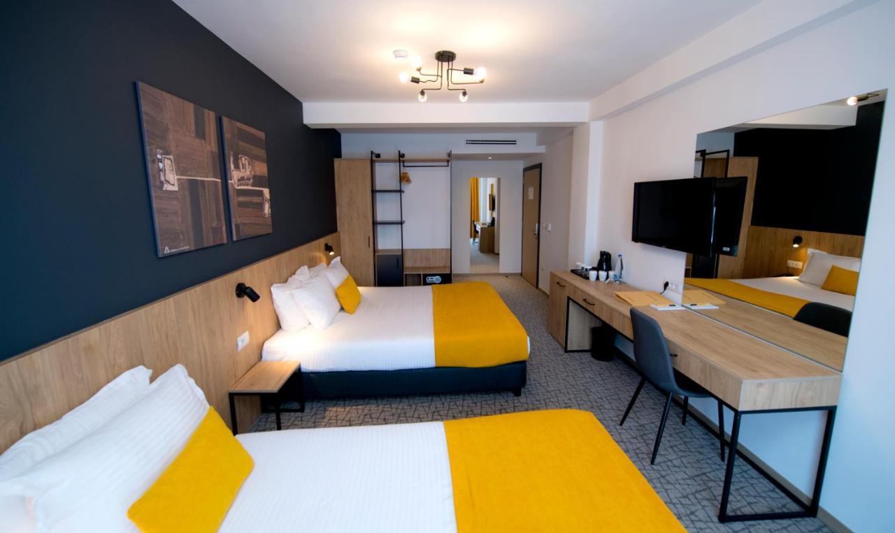 City Inn Pristina Exterior foto